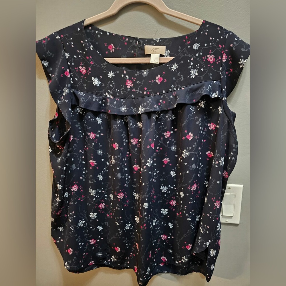 XL LOFT Navy Floral Business Top